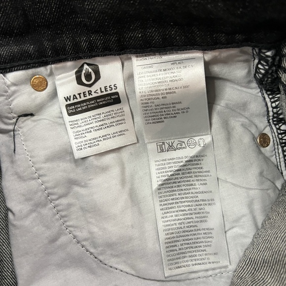 Levis 501 Denim Jeans Size 36x32 Black Button Fly Straight Leg NWT - Picture 9 of 9